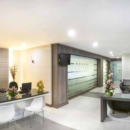 The Lotus Apartment Hotel, Venkatraman Street Chennai Exterior foto