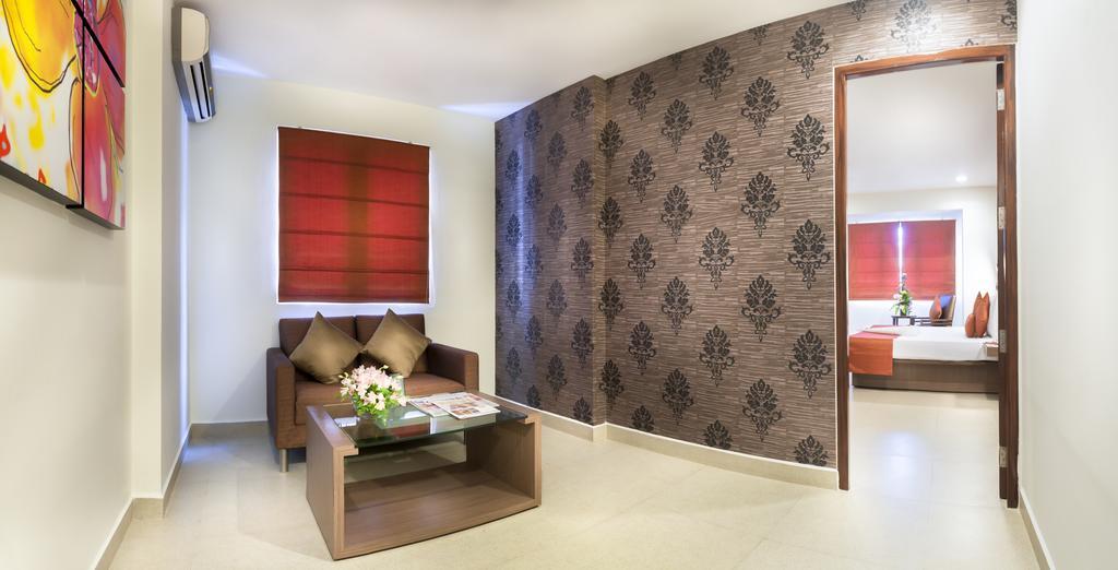 The Lotus Apartment Hotel, Venkatraman Street Chennai Exterior foto