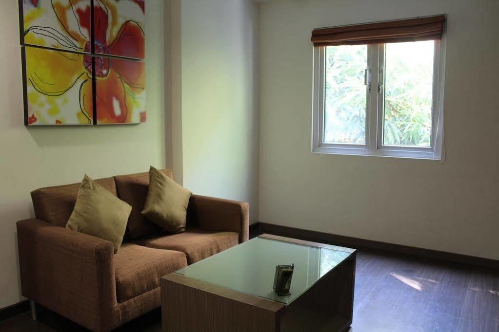 The Lotus Apartment Hotel, Venkatraman Street Chennai Exterior foto