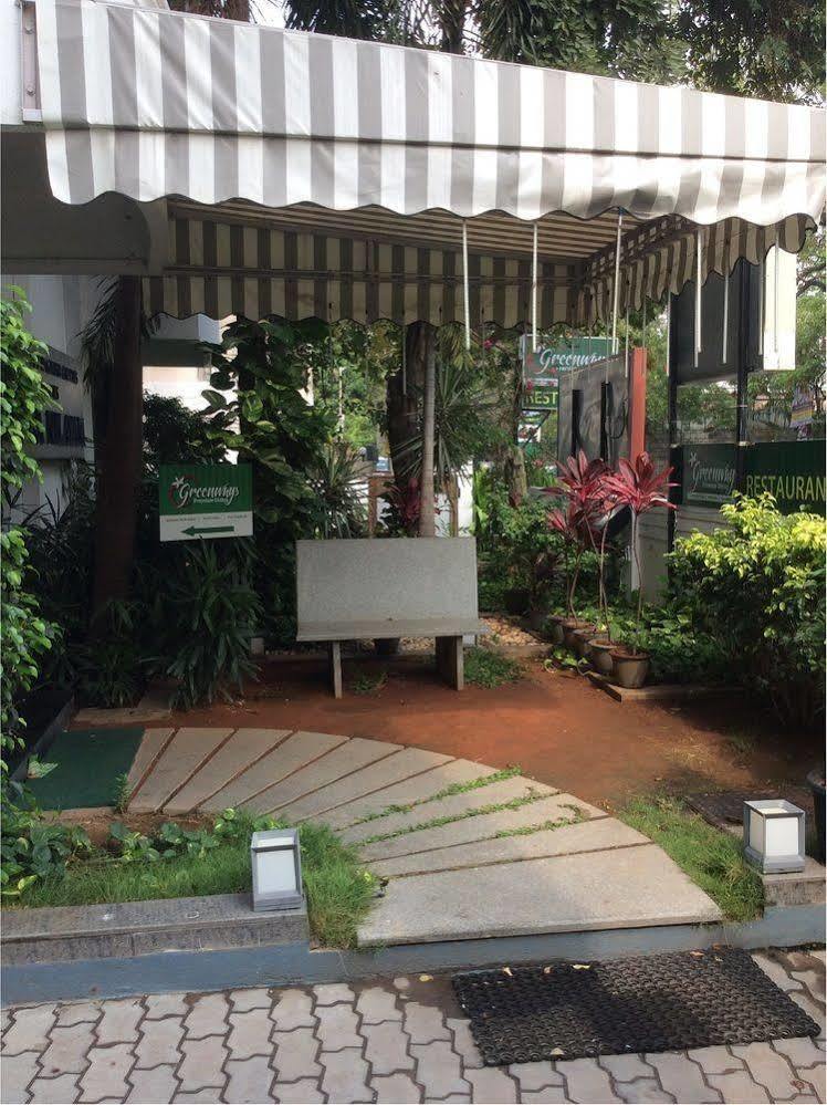The Lotus Apartment Hotel, Venkatraman Street Chennai Exterior foto